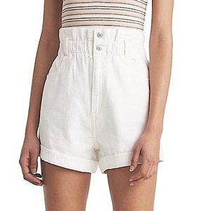NWT LEVI’S White High Waisted Paperbag Short